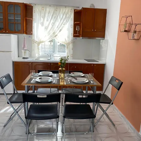 Vila Jasemine Feriehus Ksamil